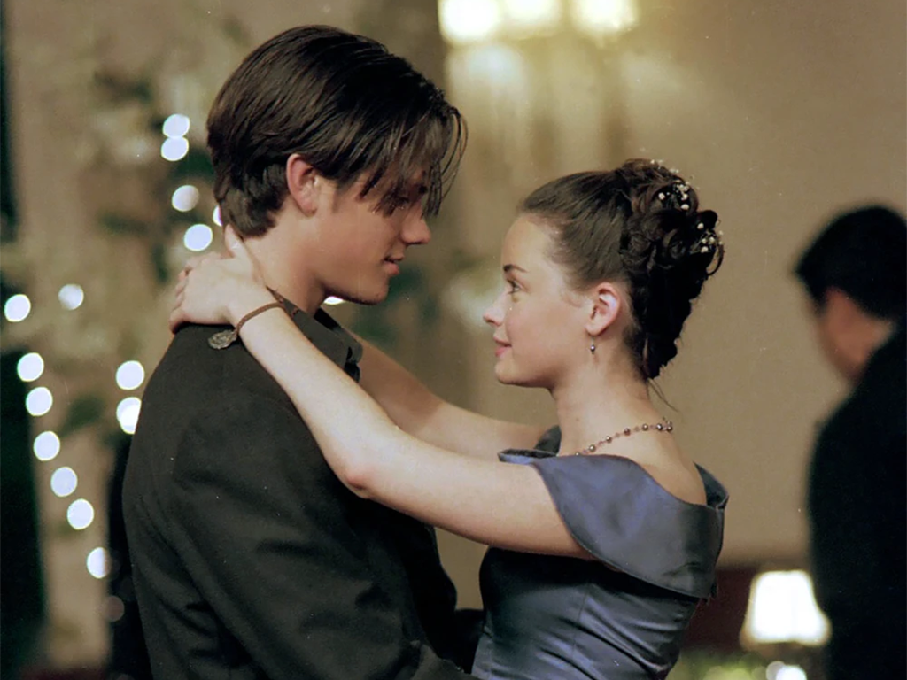 'Gilmore Girls' Season 1, Episode 9: Rory's Dance